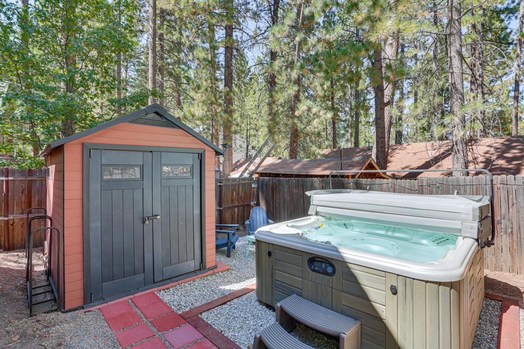 Big Bear Lake Cabin About 1 Mi To Snow Summitandbig Bear Villa Exteriör bild